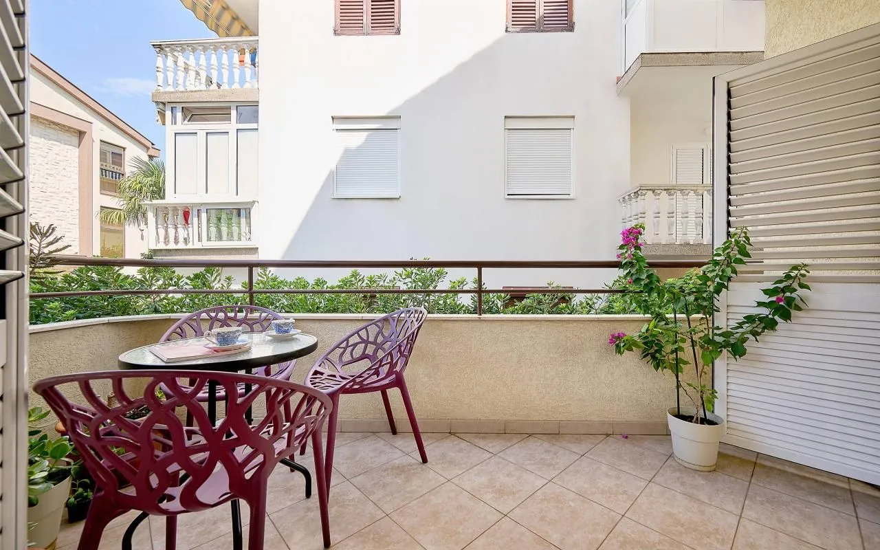 Prodaja, dvosoban stan, 62m², Budva, Crna Gora