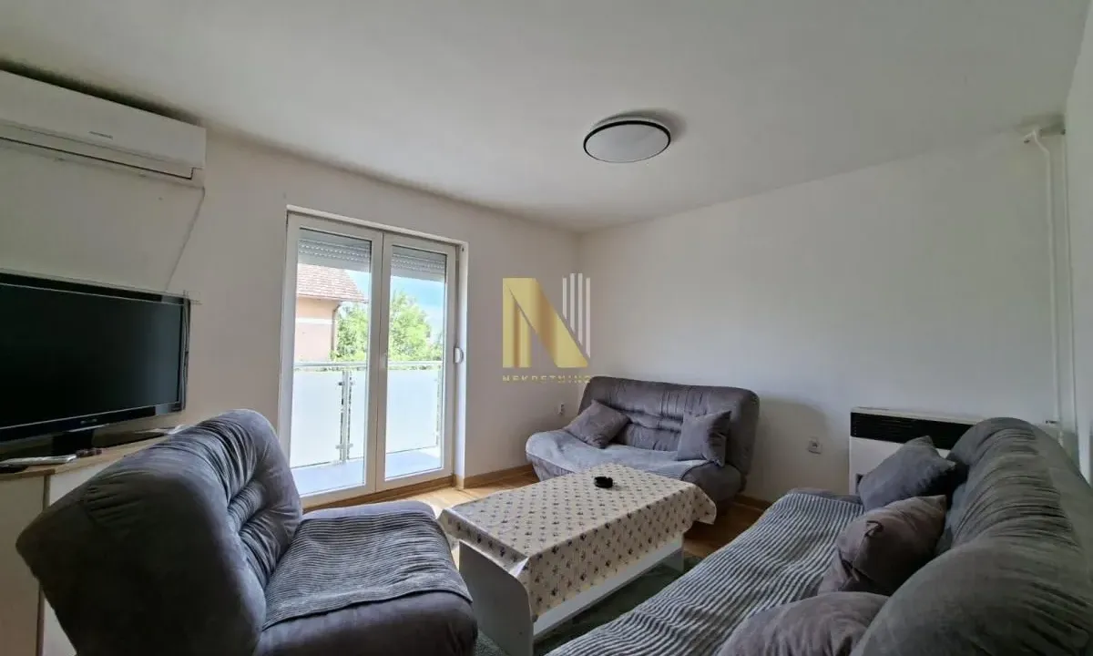 Izdavanje, trosoban stan, 115m², Klisa, Novi Sad Sve Podlokacije