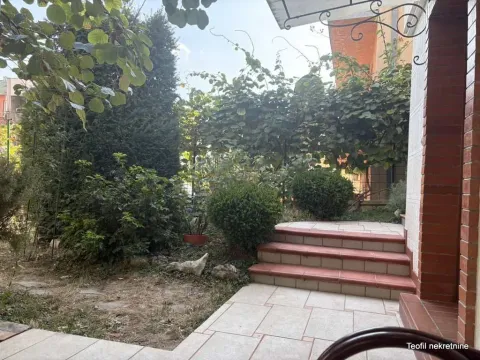 Rent, one bedroom apartment, 45m², Zvezdara Sve Podlokacije, Beograd - image 8