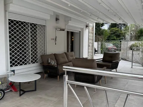 Rent, two bedroom apartment, 75m², Centar, Tivat - image 14