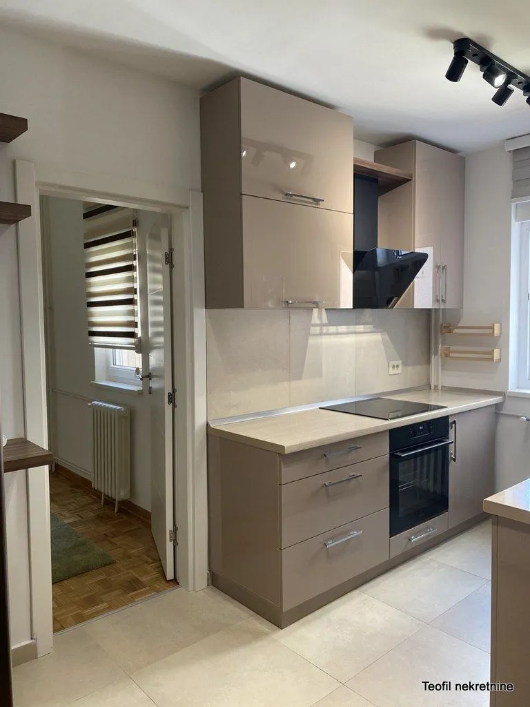 Izdavanje, četvorosoban stan, 87m², Bezanijska Kosa 2, Bežanijska Kosa Sve Podlokacije
