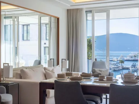 Prodaja, jednosoban stan, 81m², Porto Montenegro, Tivat - image 9