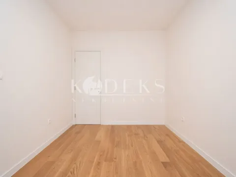 Rent, office space, 49m², Central Point, Podgorica - image 5