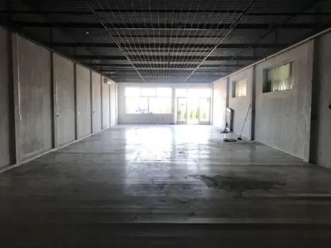 Izdavanje, poslovni prostor, 300m², Altina, Beograd - image 2