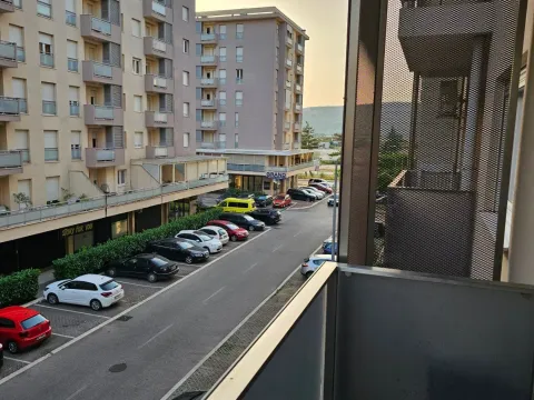 Izdavanje, jednosoban stan, 46m², City Kvart, Podgorica - image 4