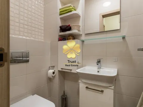 Prodaja, dvosoban stan, 72m², City Kvart, Podgorica - image 9