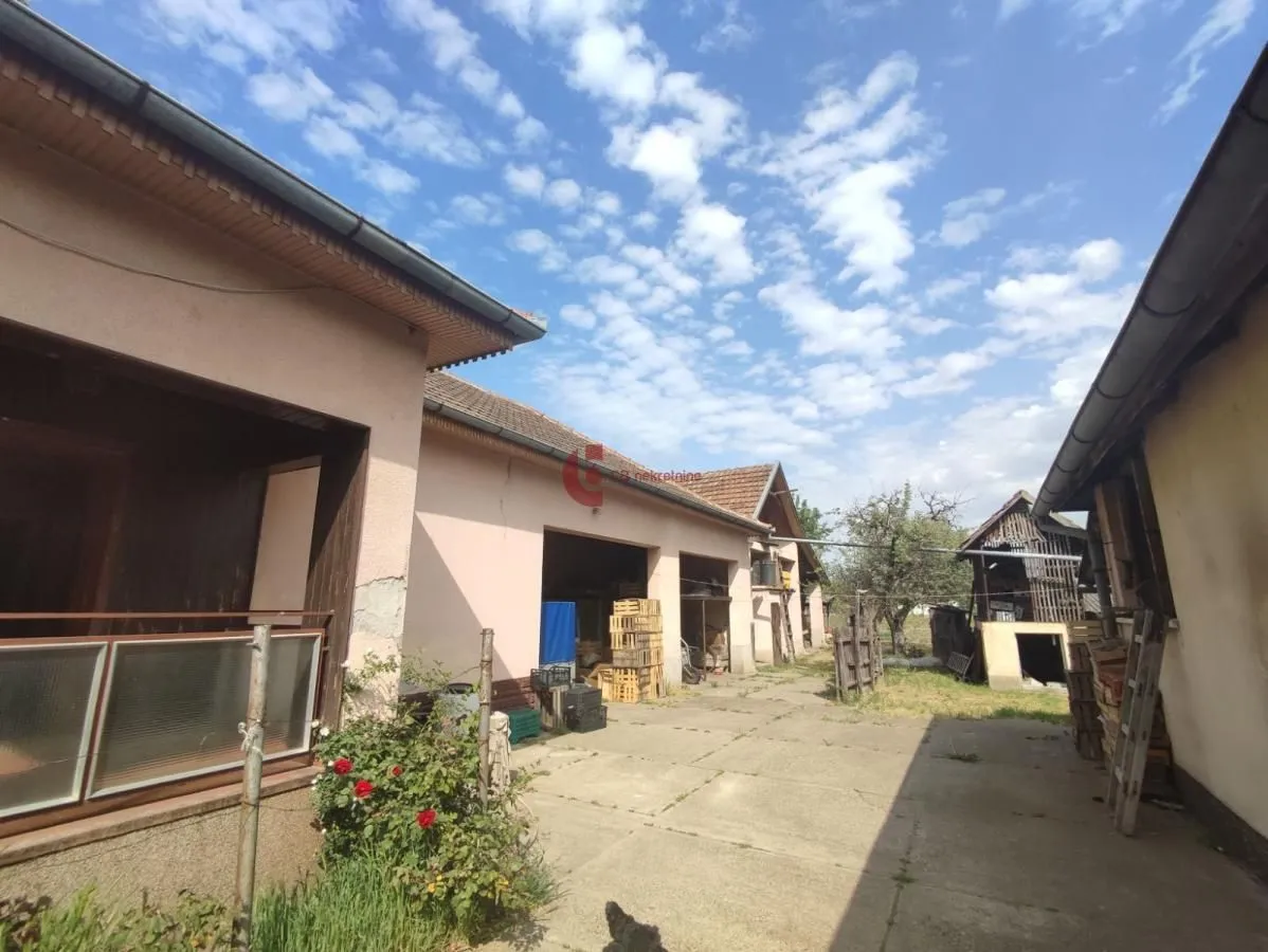 Prodaja, kuća, 193m², Hajdukovo, Subotica