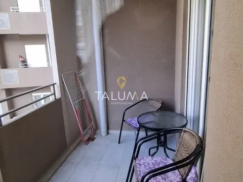 Izdavanje, jednosoban stan, 50m², City Kvart, Podgorica - image 8