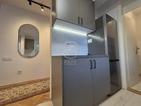 Rent, three bedroom apartment, 95m², Centar, Novi Sad - image 12