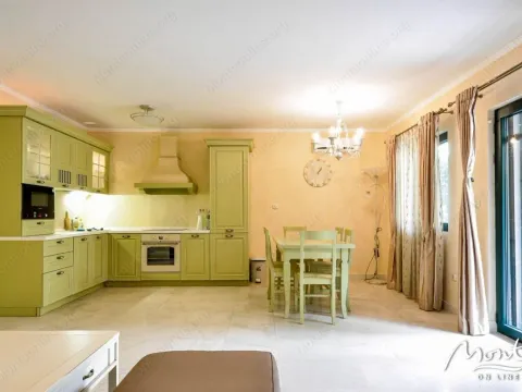 Prodaja, kuća, 170m², Budva, Crna Gora - image 4