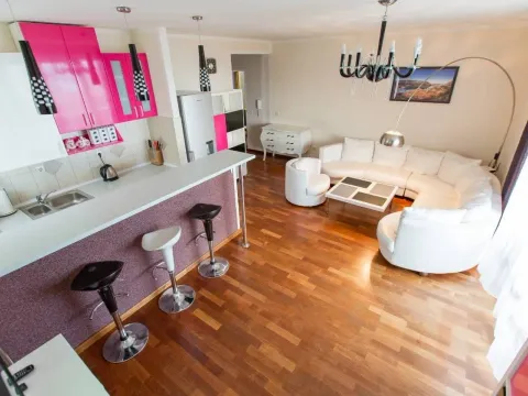 Sale, three bedroom apartment, 90m², Petrovac, Budva - image 4