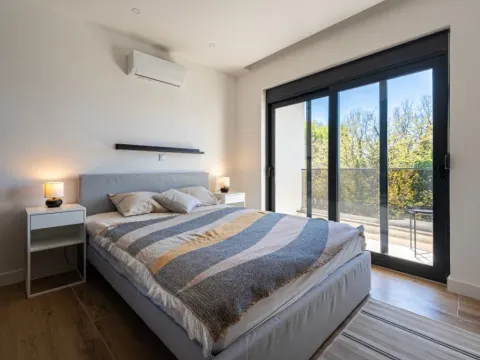 Izdavanje, dvosoban stan, 70m², Tripovići, Tivat - image 8