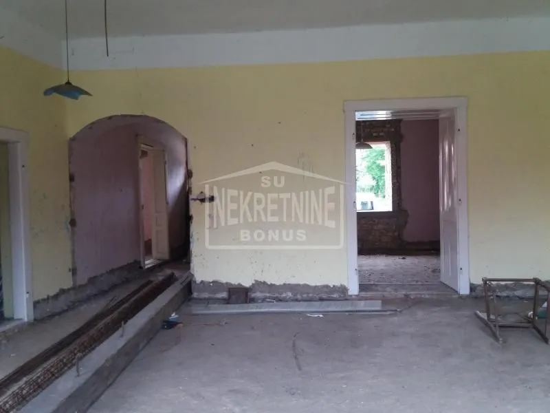 Prodaja, kuća, 410m², Donji Tavankut, Subotica
