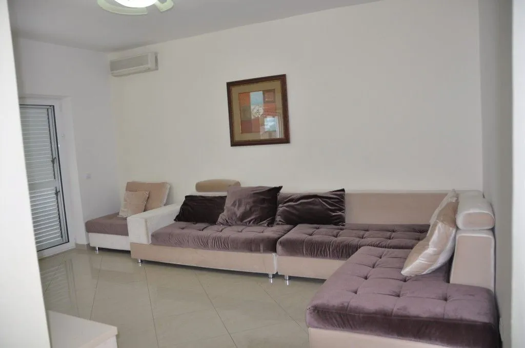 Sale, house, 400m², Dobrota, Kotor