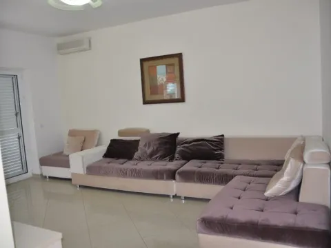 Sale, house, 400m², Dobrota, Kotor - image 14