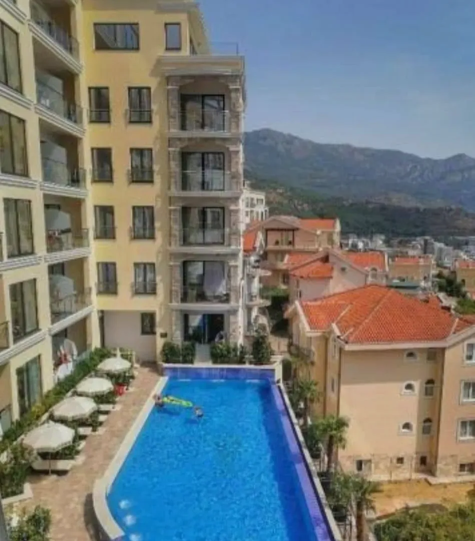 Sale, two bedroom apartment, 83m², Bečići, Budva