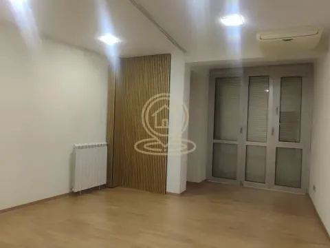 Izdavanje, poslovni prostor, 80m², Stari Grad, Beograd - image 8