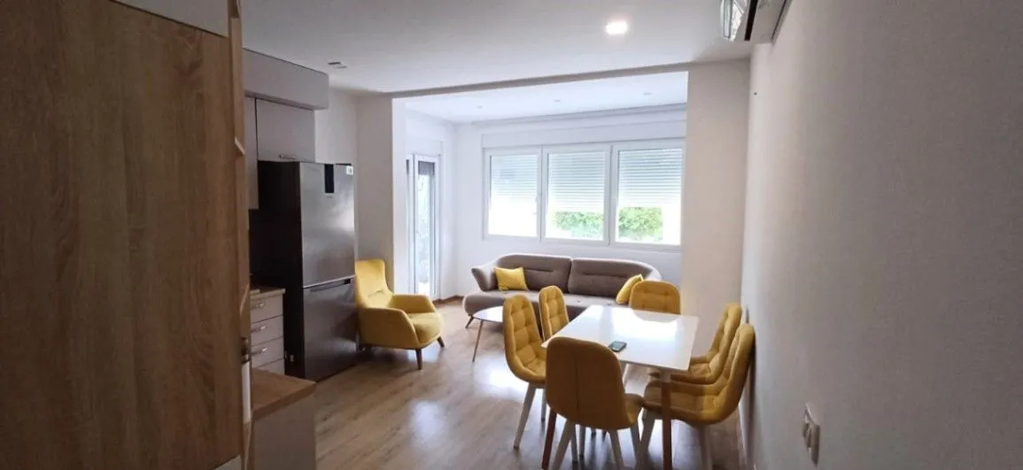 Prodaja, dvosoban stan, 75m², Mažina, Tivat