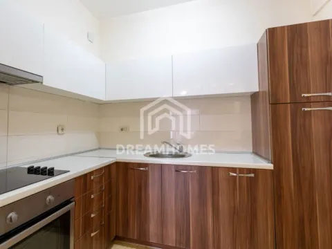 Izdavanje, dvosoban stan, 75m², Centar, Podgorica - image 4
