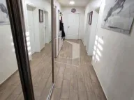 Izdavanje, kuća, 160m², Murtovina, Podgorica - image 16