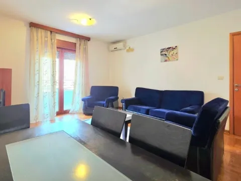Izdavanje, jednosoban stan, 59m², Preko Morače, Podgorica - image 1