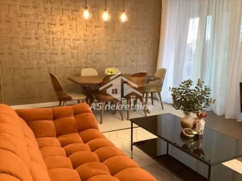 Izdavanje, trosoban stan, 104m², Savski Venac, Beograd - image 4