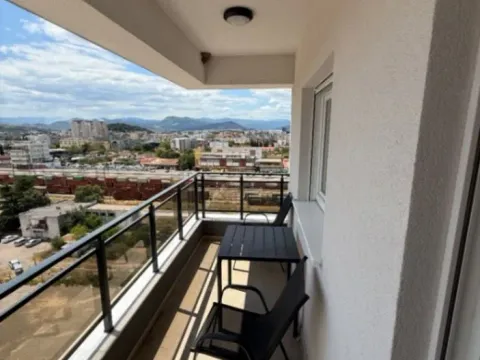 Izdavanje, dvosoban stan, 65m², Stari Aerodrom, Podgorica - image 8