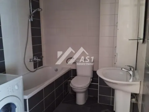 Izdavanje, dvosoban stan, 58m², Centar, Novi Sad - image 13