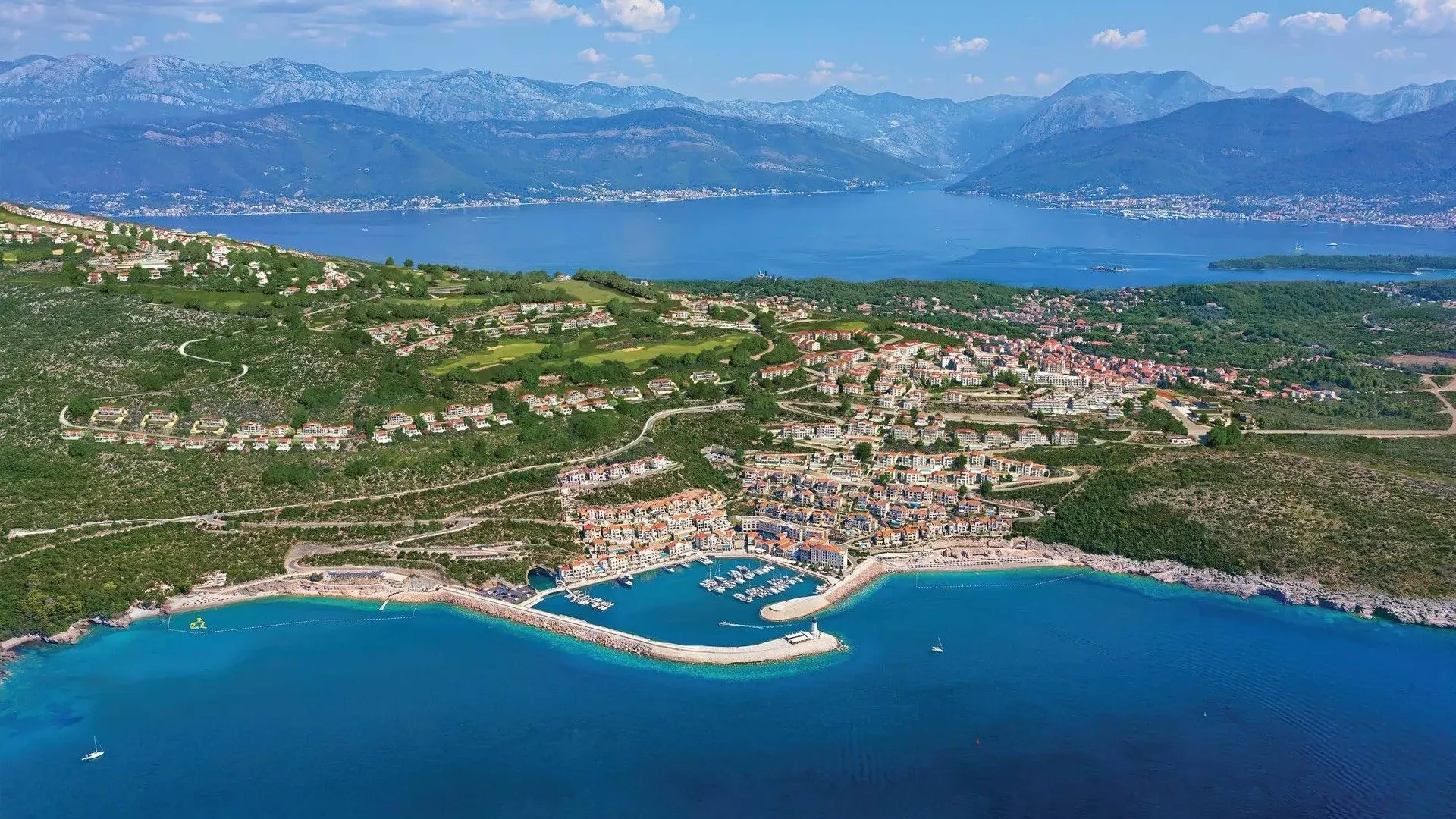 Prodaja, dvosoban stan, 92m², Luštica Bay, Tivat
