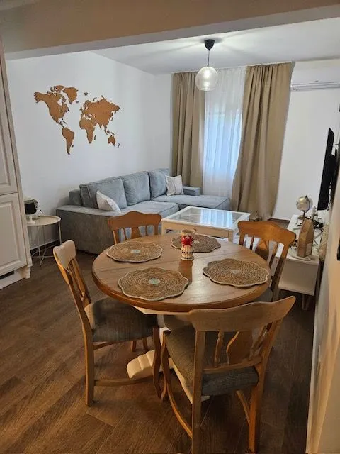 Izdavanje, jednosoban stan, 44m², Mainski Put, Budva