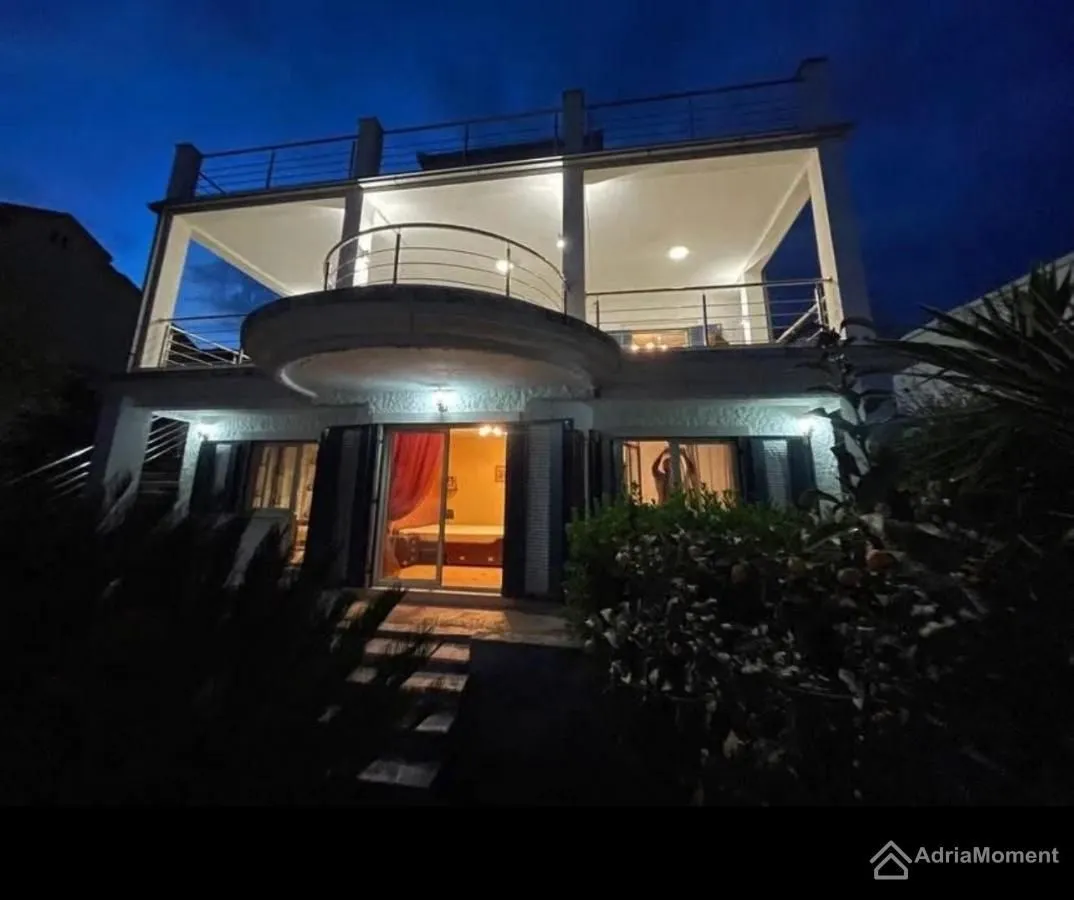 Prodaja, kuća, 308m², Bijela, Herceg Novi