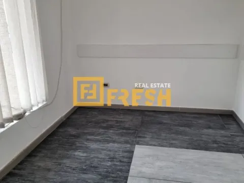Rent, office space, 130m², Krivi Most, Podgorica - image 8