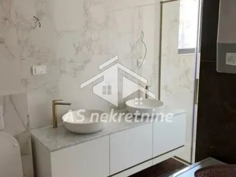 Izdavanje, trosoban stan, 75m², Stari Grad, Beograd - image 20