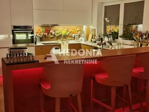 Prodaja, kuća, 426m², Boleč, Grocka - image 15