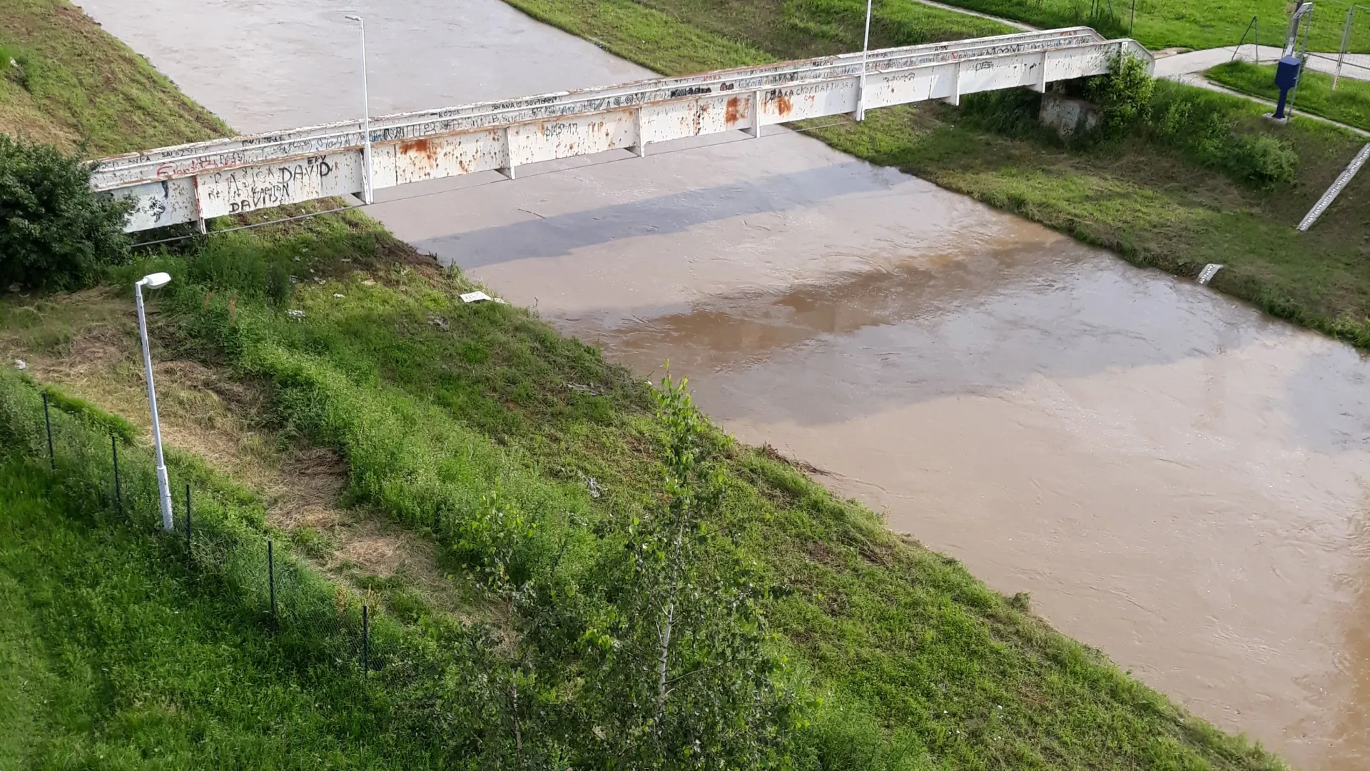 Izdavanje, dvosoban stan, 61m², Aqua park, Jagodina
