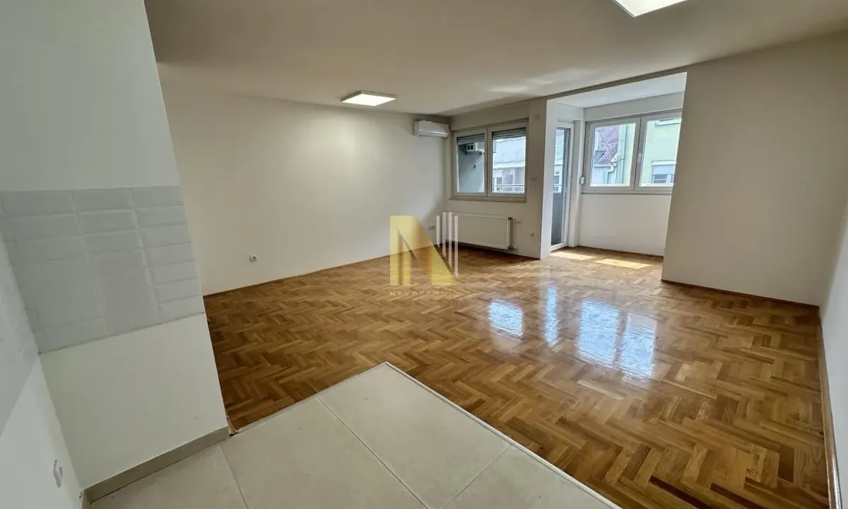 Rent, office space, 99m², Bulevar Oslobodjenja, Novi Sad Sve Podlokacije