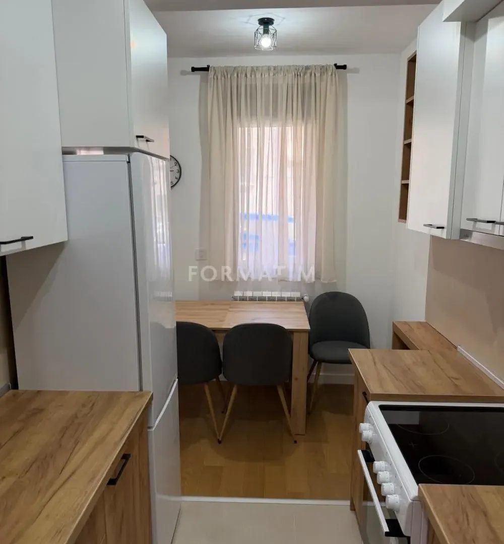 Izdavanje, trosoban stan, 60m², Bulbulder, Zvezdara Sve Podlokacije