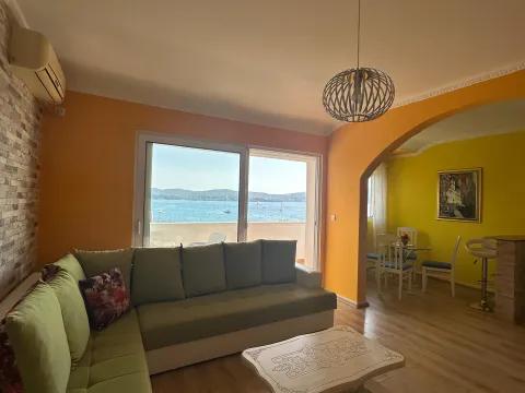 Izdavanje, jednosoban stan, 57m², Centar, Tivat - image 11