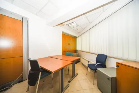 Rent, office space, 414m², Preko Morače, Podgorica - image 9