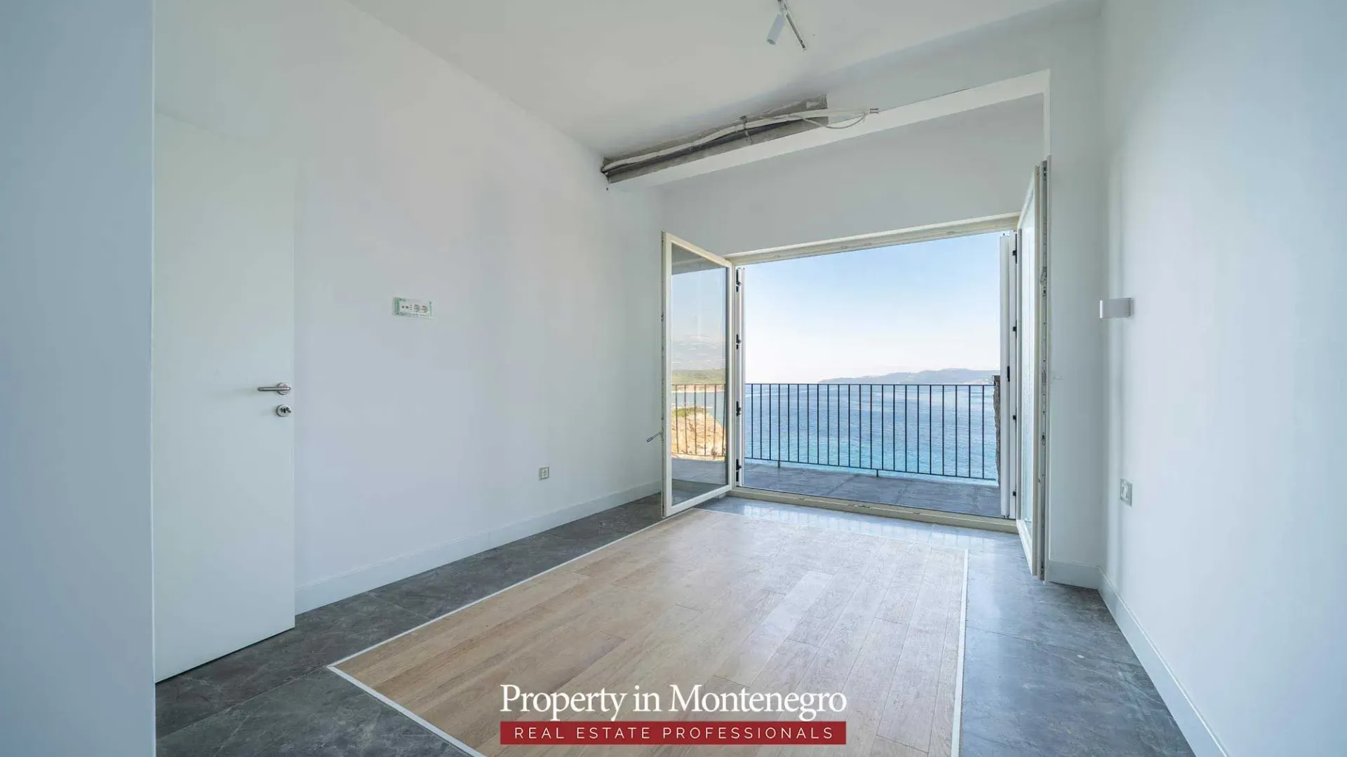 Sale, house, 310m², Rijeka Reževići, Budva