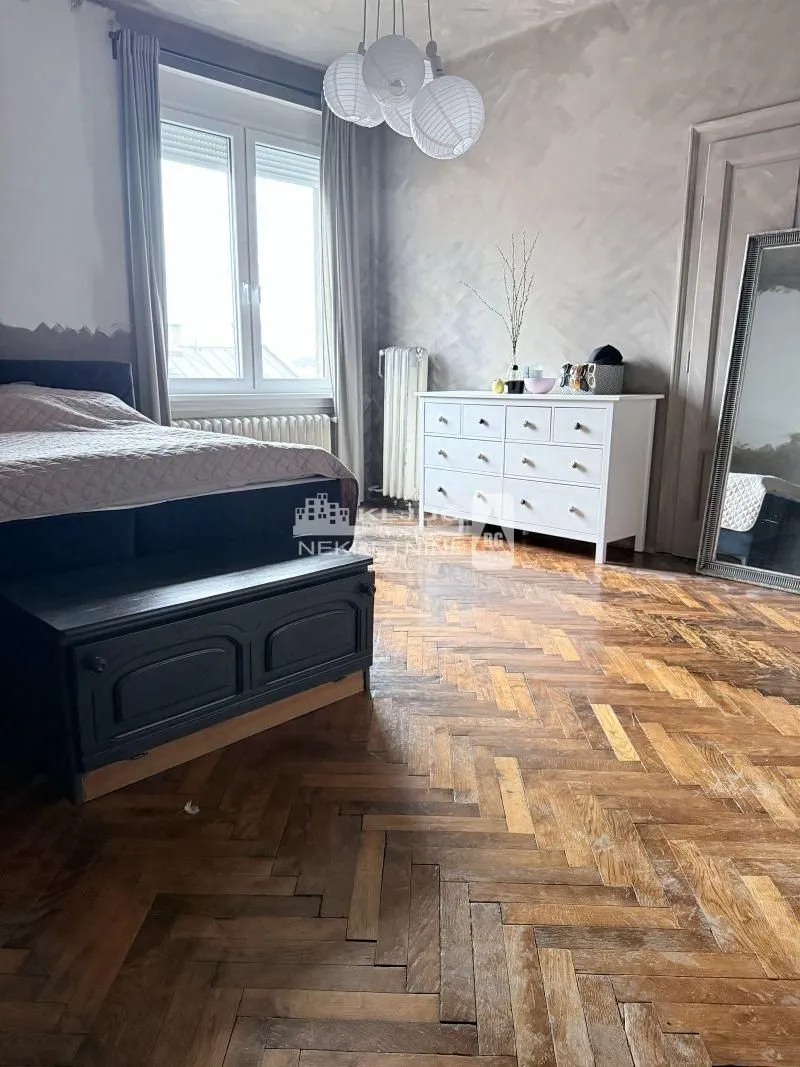 Prodaja, četvorosoban stan, 153m², Stari Grad, Beograd