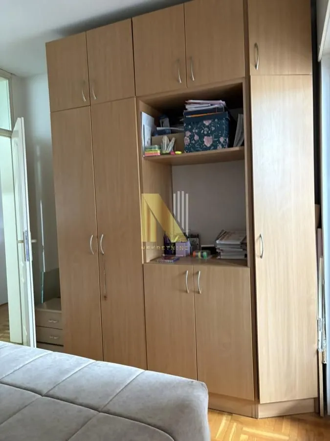Izdavanje, dvosoban stan, 40m², Bulevar Oslobodjenja, Novi Sad Sve Podlokacije