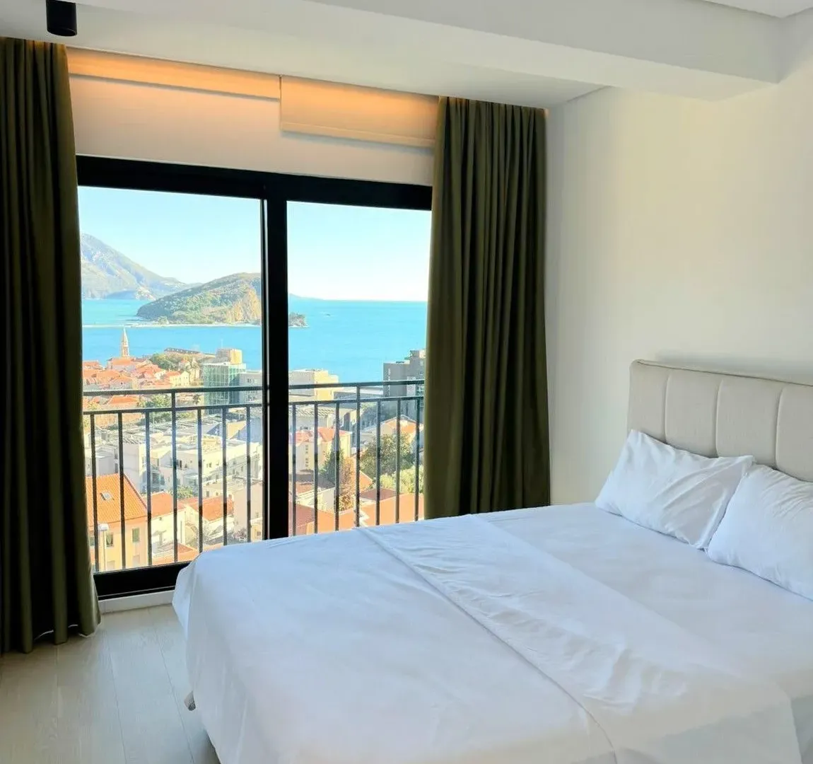 Prodaja, trosoban stan, 125m², Centar, Budva