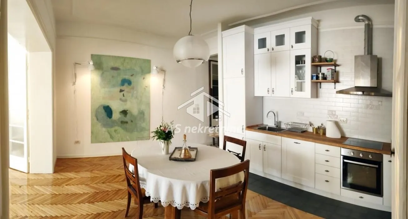 Rent, four bedroom apartment, 140m², Kalenić Pijaca, Vračar Sve Podlokacije