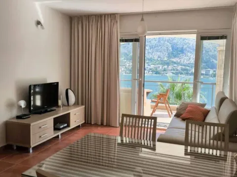 Prodaja, dvosoban stan, 76m², Muo, Kotor - image 5