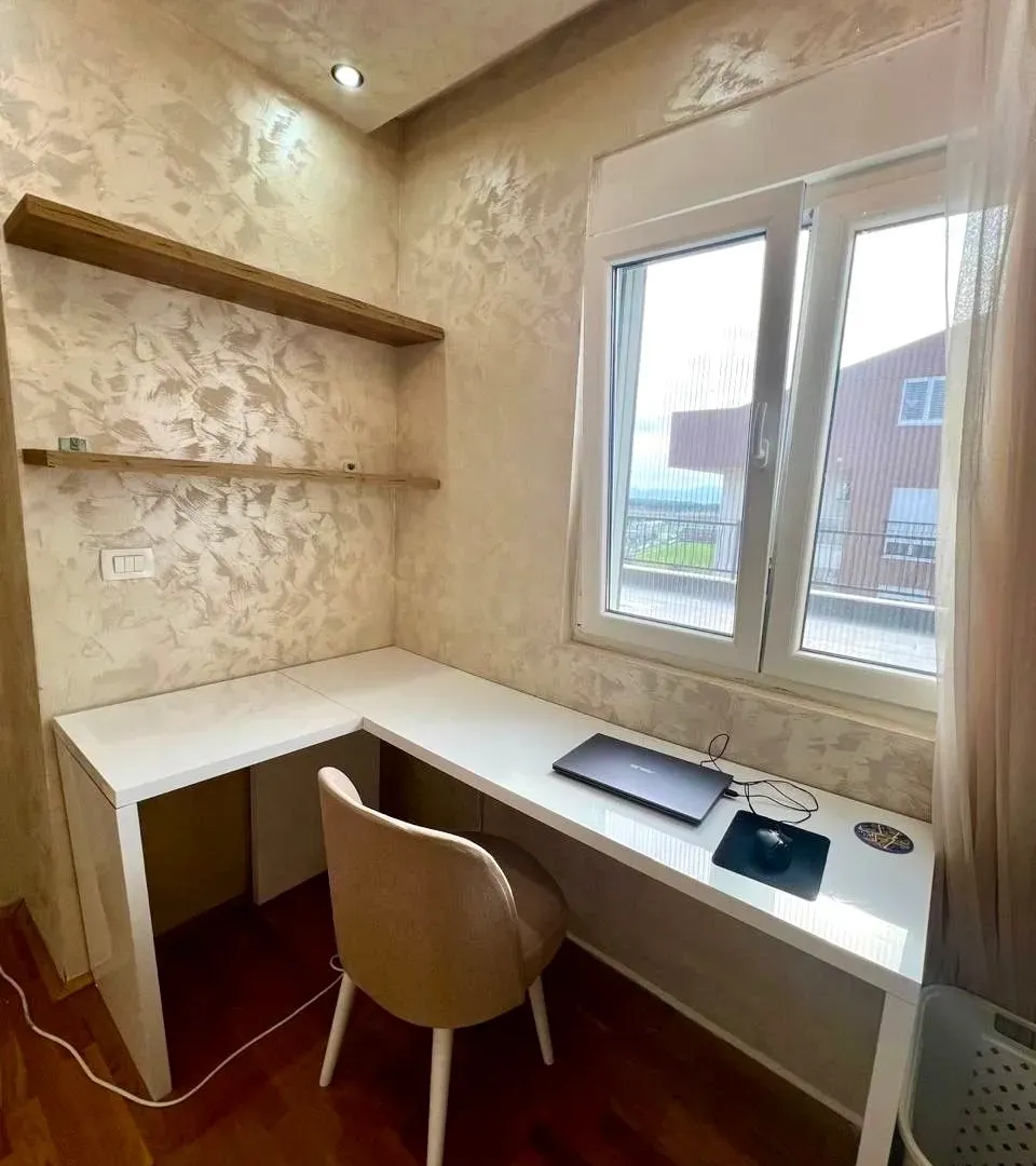 Izdavanje, trosoban stan, 70m², Stari Aerodrom, Podgorica