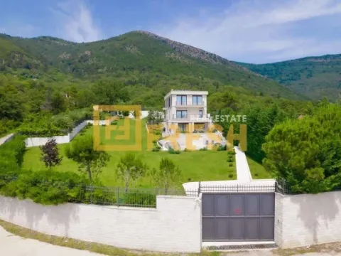 Prodaja, kuća, 750m², Tivat, Crna Gora - image 14