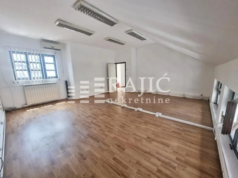 Rent, office space, 160m², Južni Bulevar, Vračar Sve Podlokacije