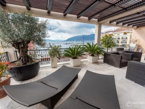 Sale, four bedroom apartment, 258m², Porto Montenegro, Tivat - image 6