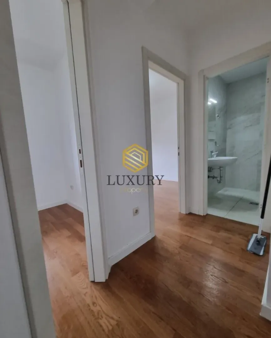 Prodaja, dvosoban stan, 59m², Dalmatinska ulica, Podgorica